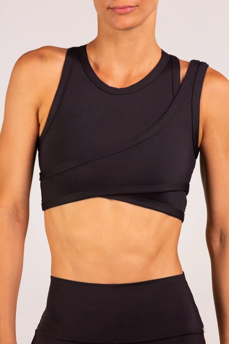 Black - Halo Sports Bra - Principal